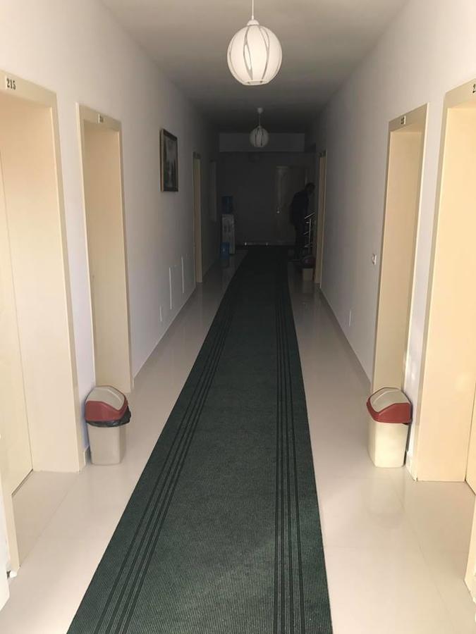 Hotel Puka 爱尔巴桑 外观 照片